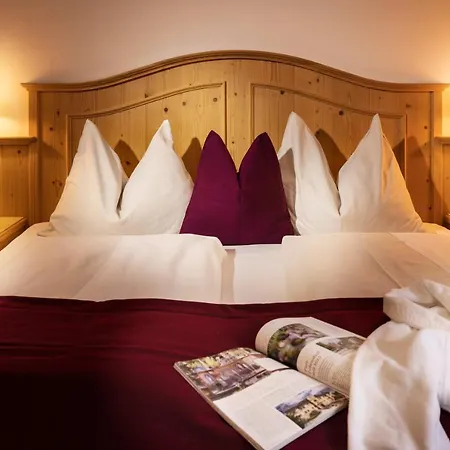 Landgasthof Leopoldhof Guest house 4*