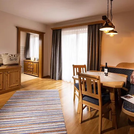 Landgasthof Leopoldhof بيت ضيافة