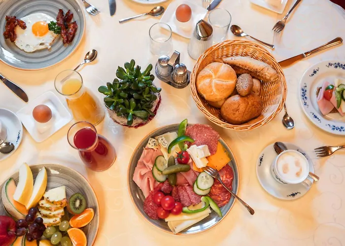 Landgasthof Leopoldhof بيت ضيافة 4*