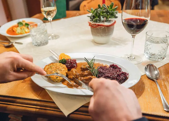 Landgasthof Leopoldhof بيت ضيافة